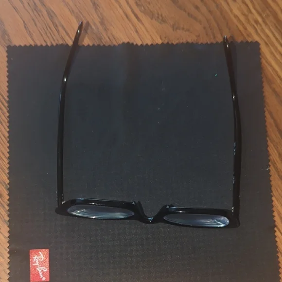 Ray-Ban Black Lady Burbank with Case - Picture 7 of 9